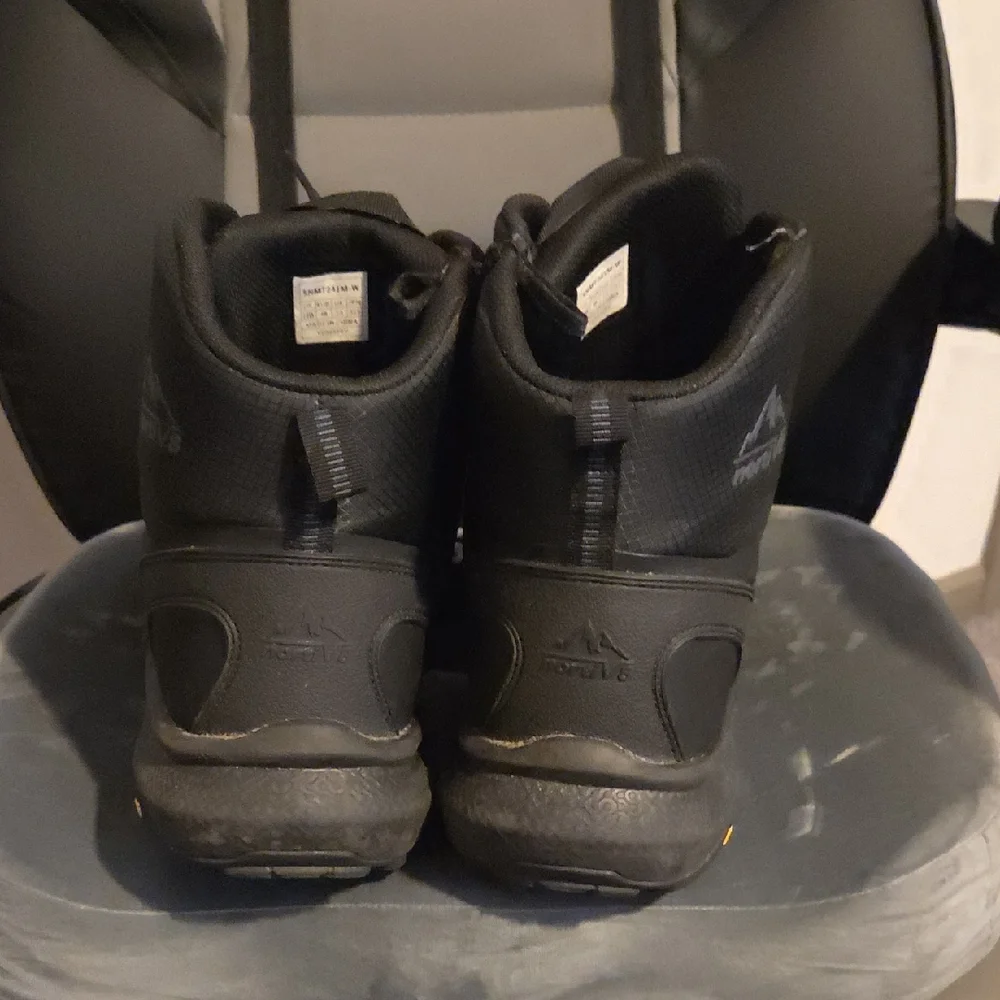 Men's All-Black Waterproof Trail Boots - Unknown Brand